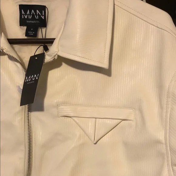 Elegant Cream Leather Jacket for Women - Picture 5 of 6